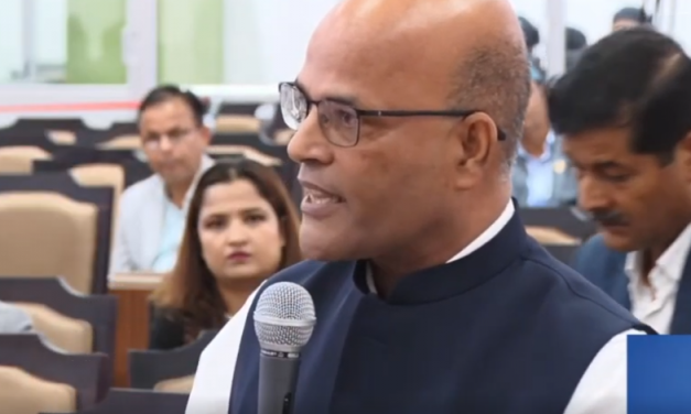 अमरेश सिंहको चेतावनी– ‘धम्कीको शासन होइन, संसद्प्रति उत्तरदायी सरकार चाहिन्छ’