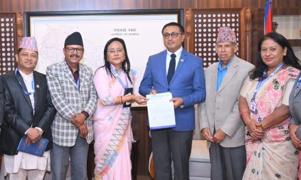 एमएसएमईको विकासका लागि नीतिगत सुधार माग्दै घरेलु तथा साना उद्योग महासंघले भेट्यो कार्यवाहक प्रधानमन्त्री वाग्ले