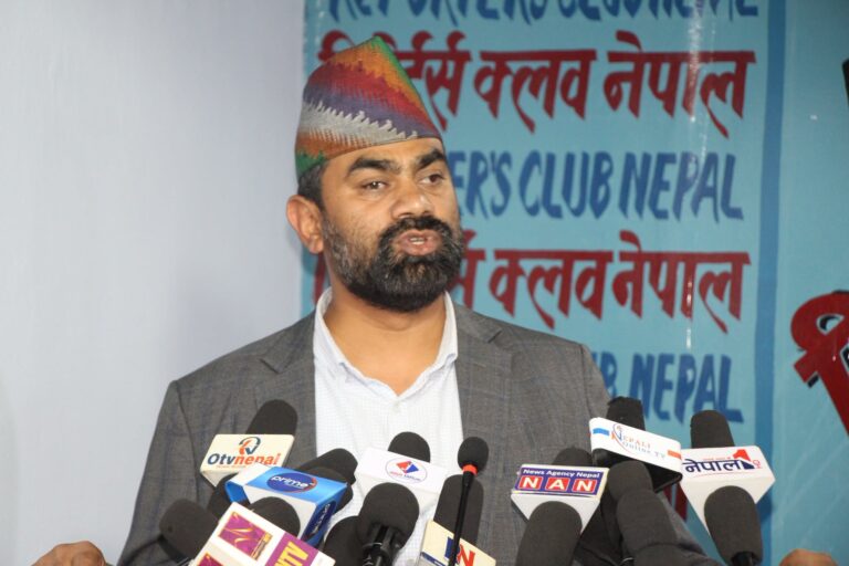 एमाले नेता हुसेनको आरोप : बाढीपीडितको उद्धारमा सरकार कमजोर, अर्थमन्त्रीको भारत नीति आत्मसमर्पणवादी