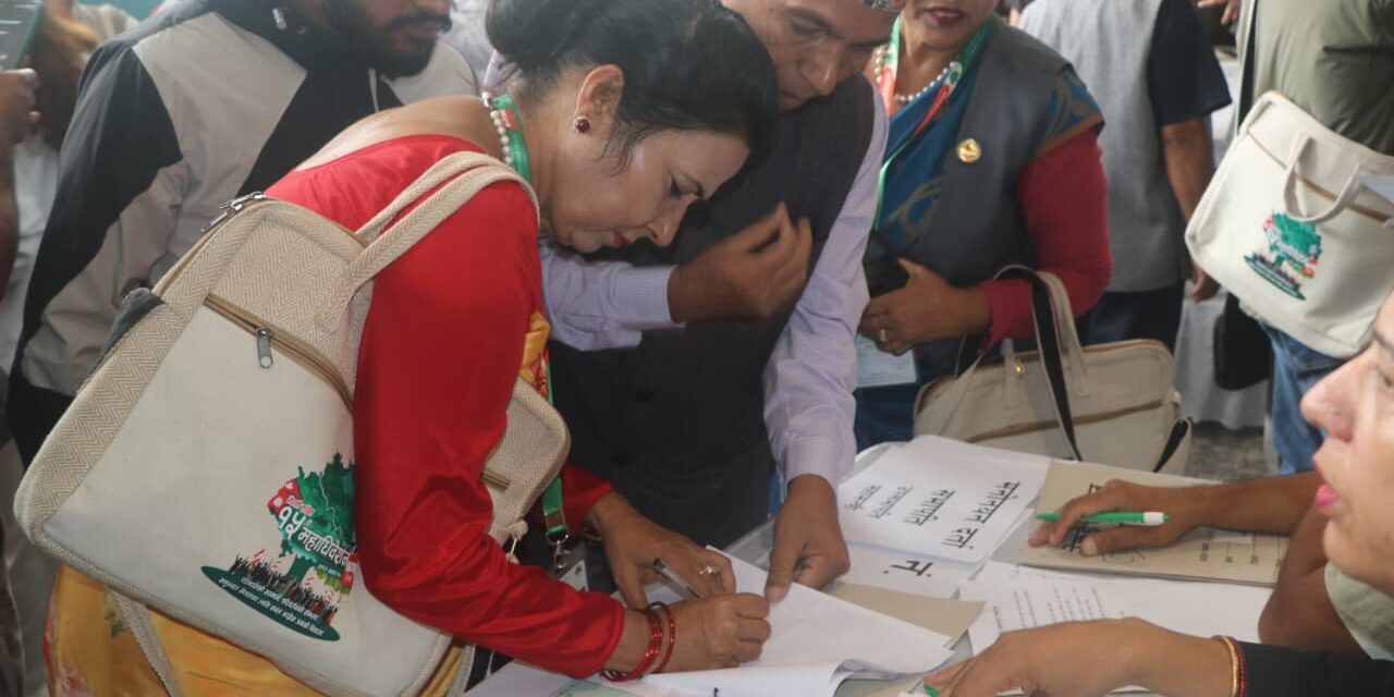 कांग्रेसको १५ औं महाधिवेशन: महामन्त्रीमा डा. डिला संग्रौलाद्वारा उम्मेदवारी दर्ता, पाँच सूत्रीय प्रतिज्ञापत्र सार्वजनिक