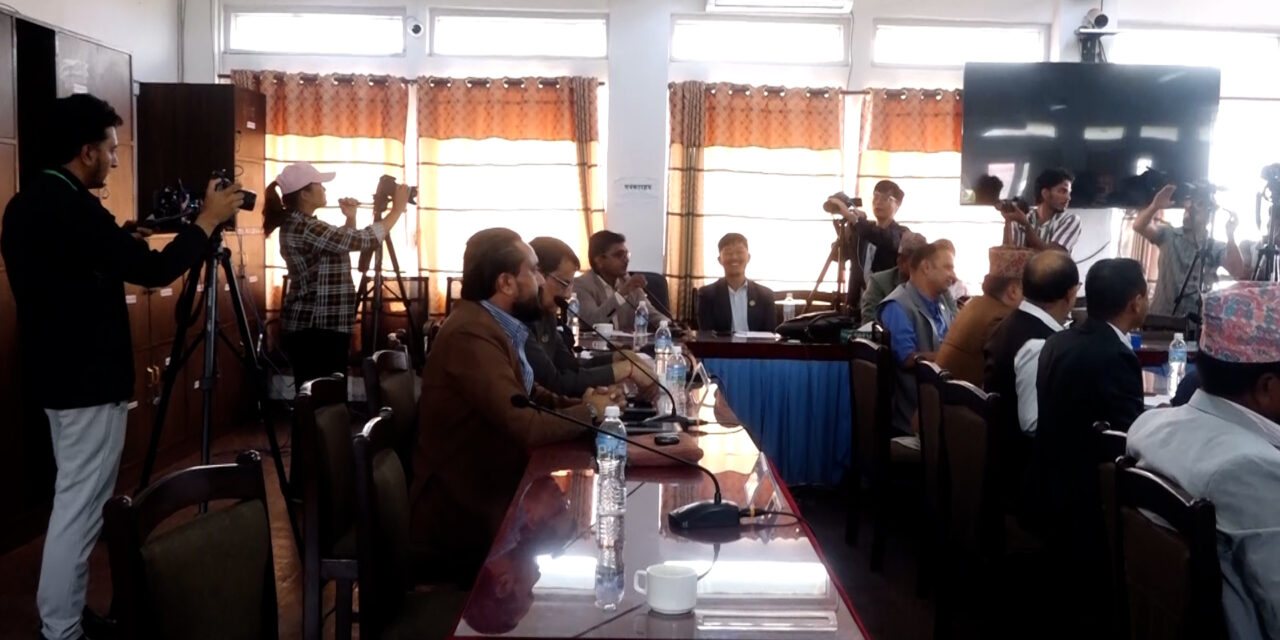 निर्वाचन प्रहरीको पोशाक खरिद छानबिन गर्न ९ सदस्यीय उपसमिति गठन