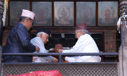 दसैं समापनमा राष्ट्रपति पौडेलद्वारा नवदुर्गा भवानीको दर्शन