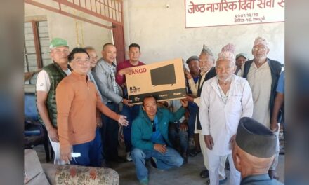 राजनीति मात्र होइन, सेवामा पनि समर्पित शैलेन्द्र बानियाँ, ज्येष्ठ नागरिक केन्द्रलाई सहयोग