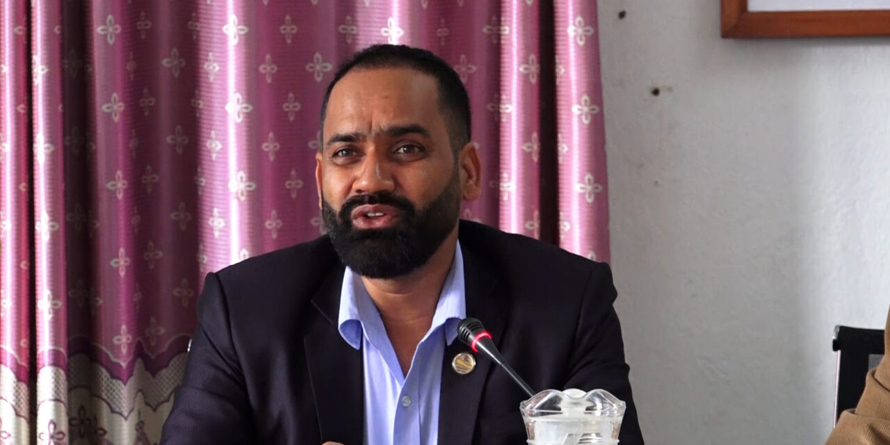 राजनीतिक हस्तक्षेपले नेपाल एयरलाइन्स बिग्रियो : मन्त्री पौडेल