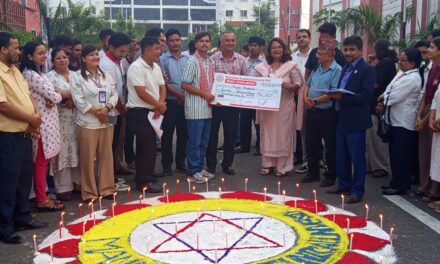 मनमोहन विश्वविद्यालयको बार्षिक उत्वसमा विद्यार्थीलाई छात्रबृत्ती
