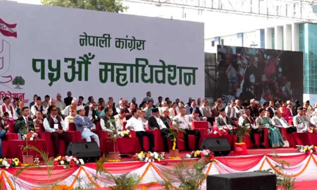 खुलामञ्चमा कांग्रेस महाधिवेशनको उद्घाटन : ७ हजार ७ सय प्रतिनिधिले छान्दैछन् नयाँ नेतृत्व
