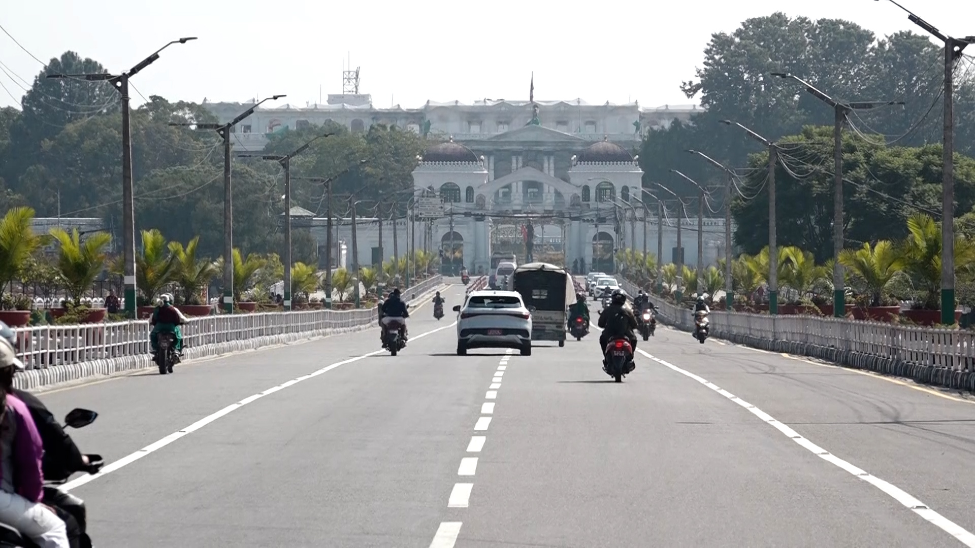 काठमाडौंका सडकमा सवारी चाप न्यून, राजधानी सुनसान